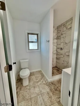 $3,000 | 206 Amsterdam Avenue, Roselle, NJ 07203