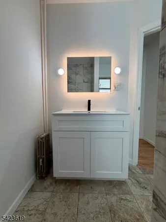 $3,000 | 206 Amsterdam Avenue, Roselle, NJ 07203