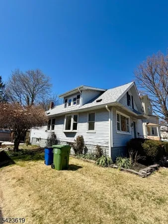 $3,000 | 206 Amsterdam Avenue, Roselle, NJ 07203