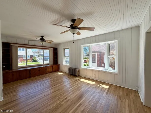 $3,000 | 206 Amsterdam Avenue, Roselle, NJ 07203
