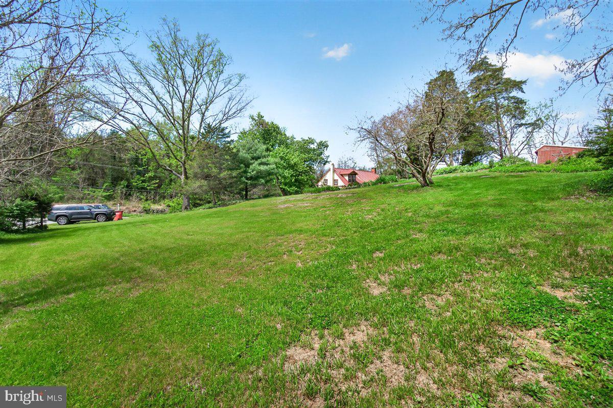 17848 Lappans Road Fairplay, MD 21733 - Photo 43 of 46 View from right rear of property to parking area