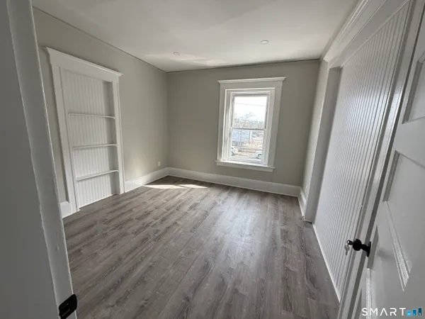 $2,800 | 483 Barnum Avenue, Unit 1, Bridgeport, CT 06608