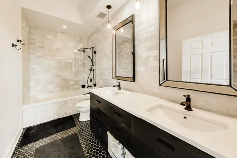 $399,000 | 1301 West Washington Boulevard, Unit 405, Chicago, IL 60607