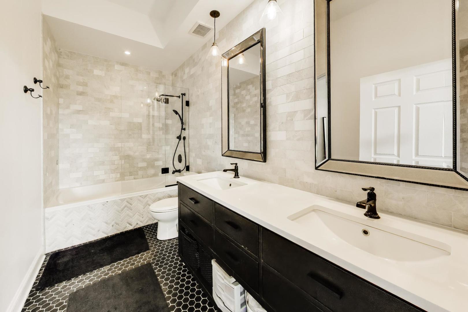 1301 West Washington Boulevard, Unit 405 Chicago, IL 60607 - Photo 13 of 21