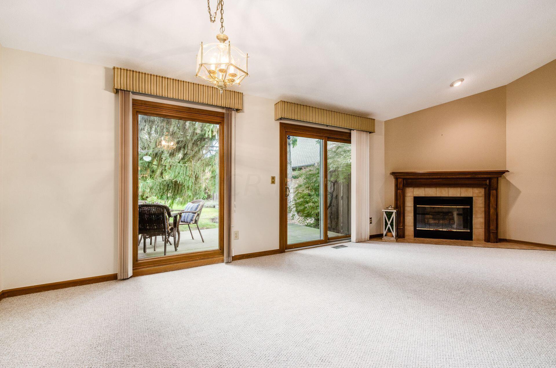 3911 Inverness Circle Dublin, OH 43016 - Photo 8 of 39 010_f_L 3911 Inverness Cir032