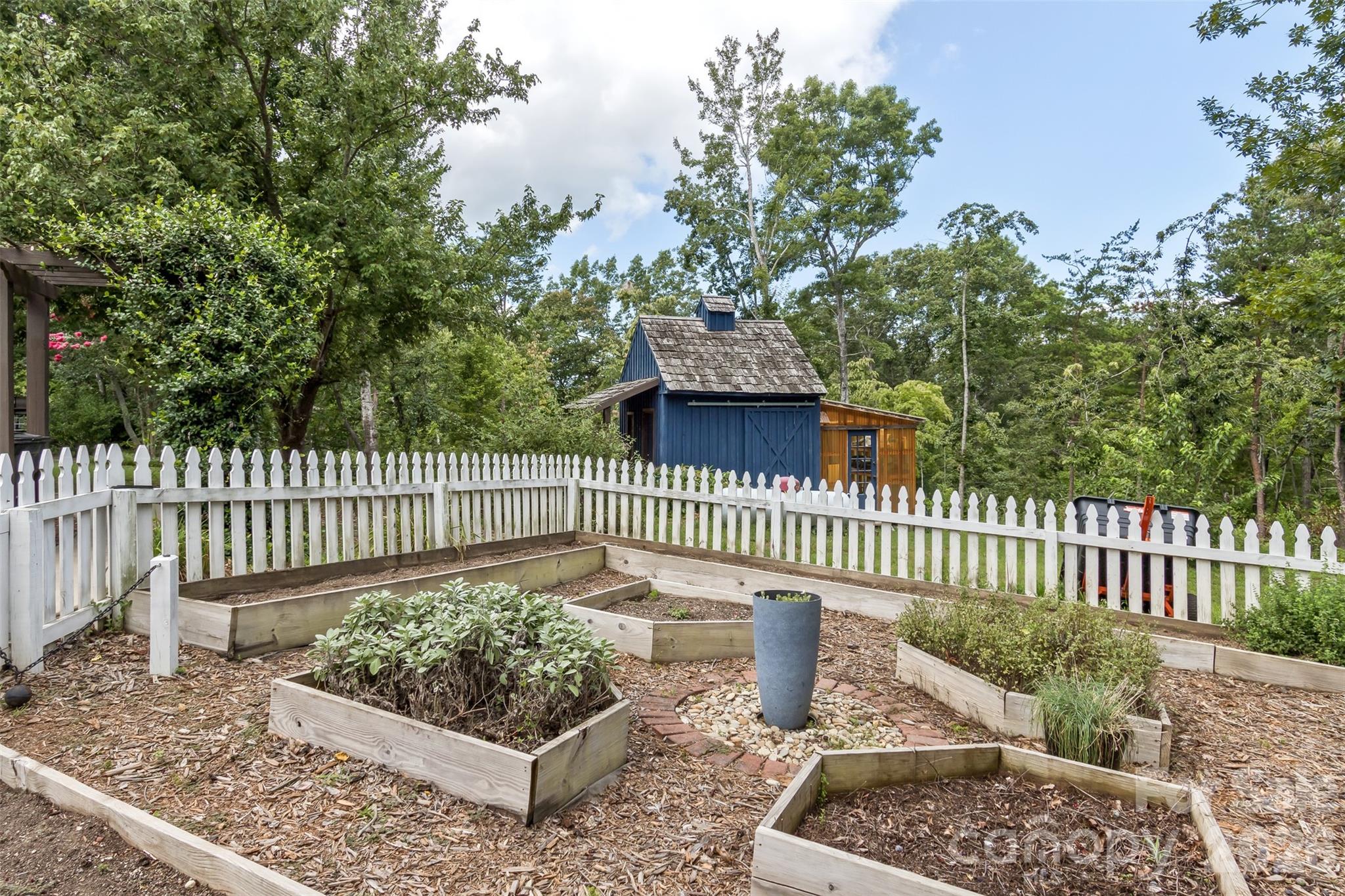 378 Collinsville Road Columbus, NC 28722 - Photo 34 of 47 Gallery Image 34