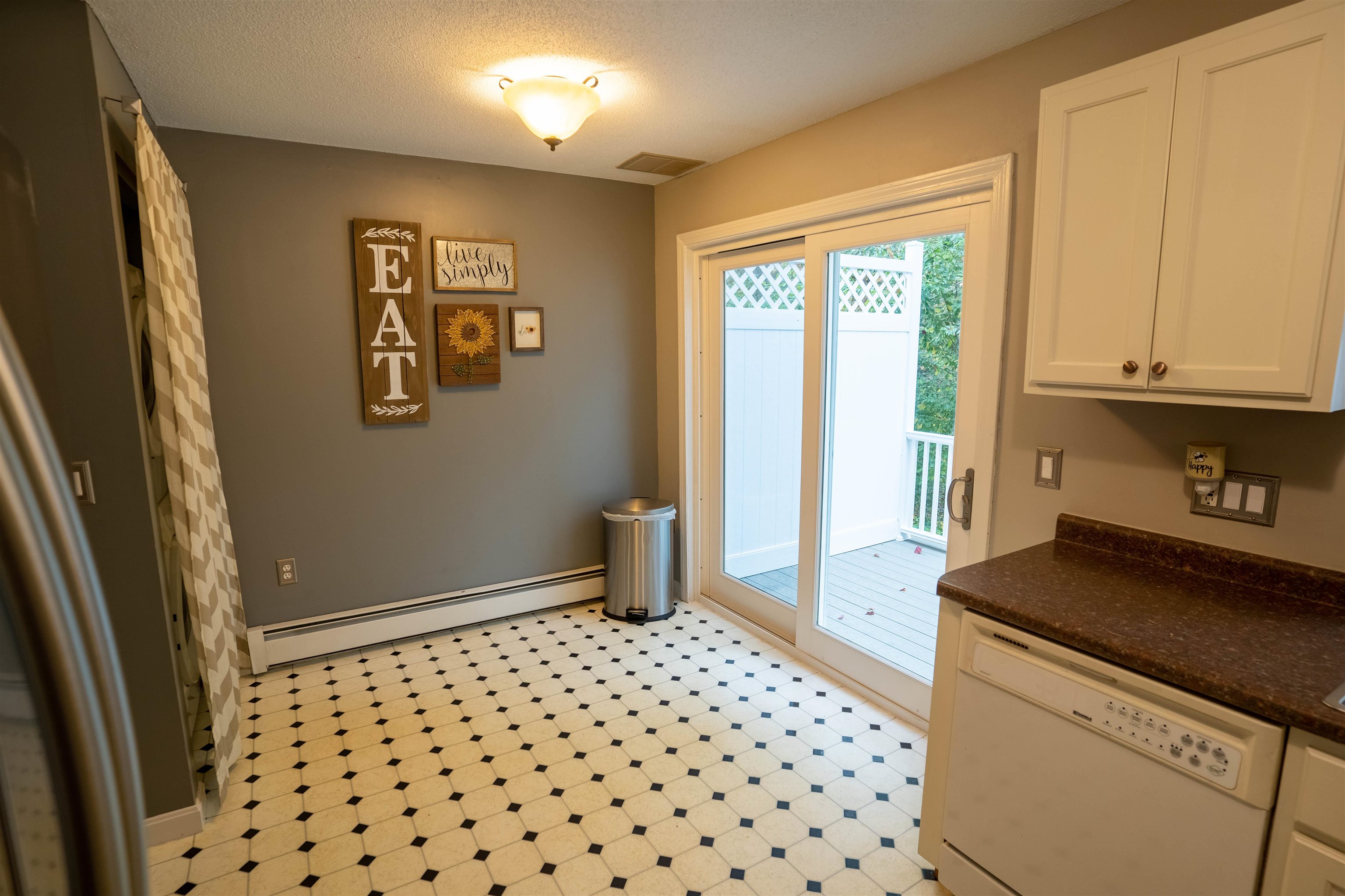 83 Woodland Green Rochester, NH 03868 - Photo 13 of 29 Gallery Image 13