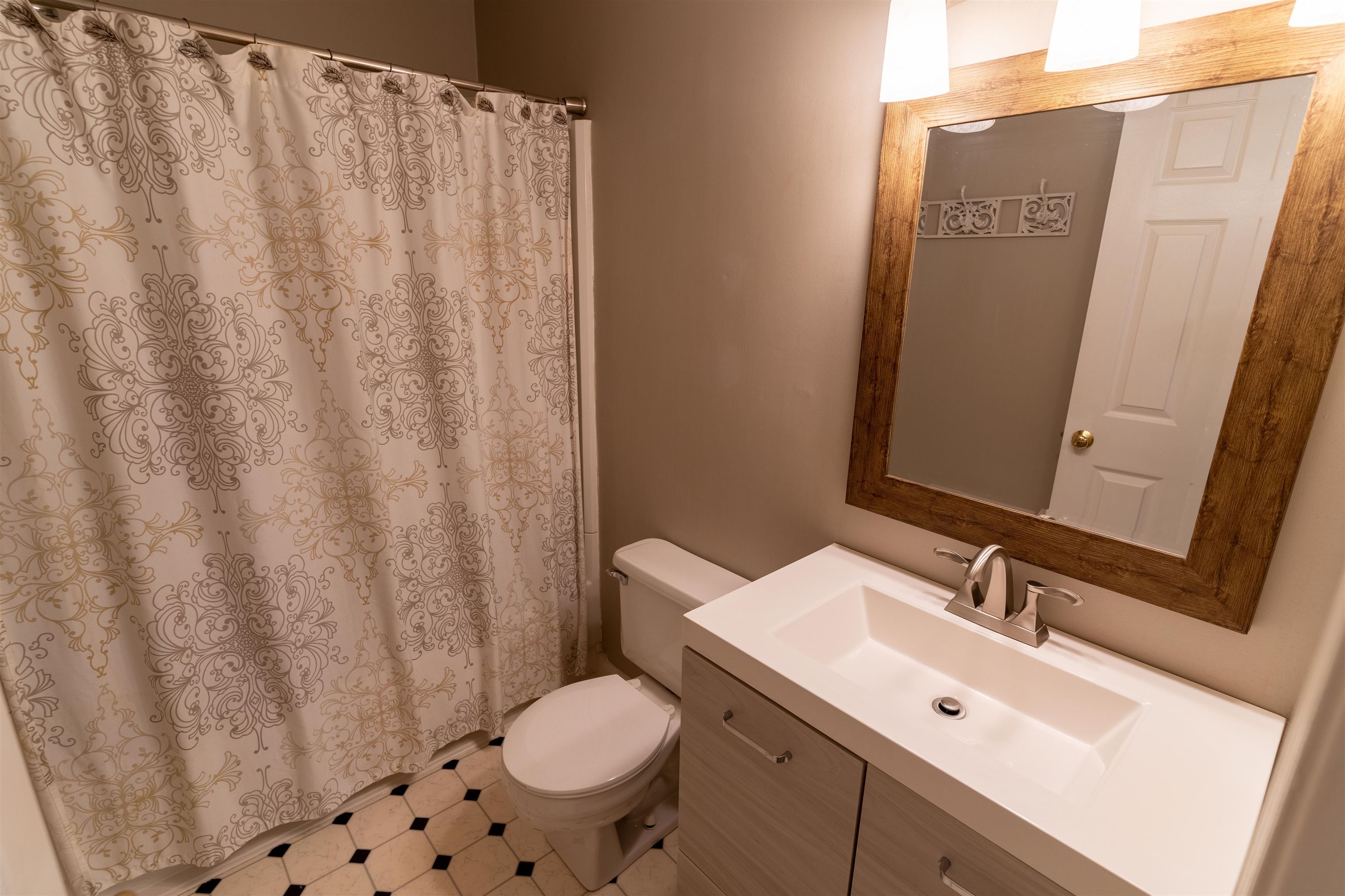 83 Woodland Green Rochester, NH 03868 - Photo 21 of 29 Gallery Image 21