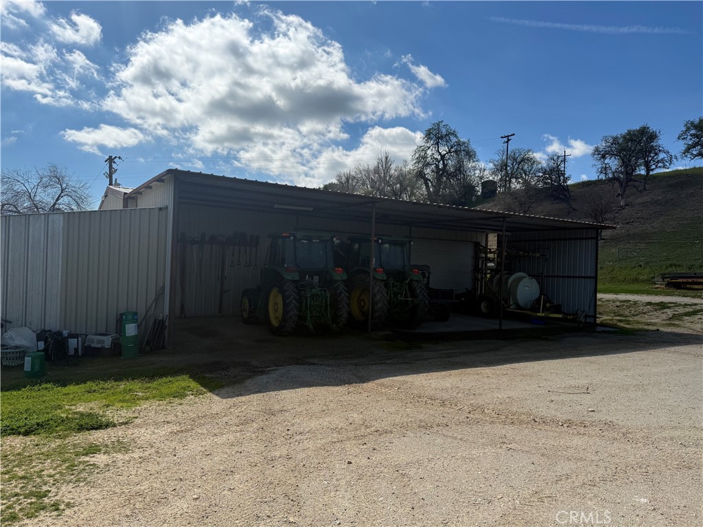 2980 Pleasant Road San Miguel, CA 93451 - Photo 11 of 23 Main Shop/Covered Parking