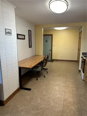 $400,000 | 1979 Kiowa Road, Clay Center, KS 67432