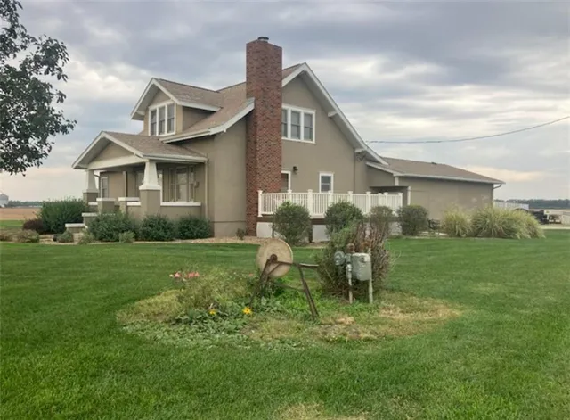 $400,000 | 1979 Kiowa Road, Clay Center, KS 67432