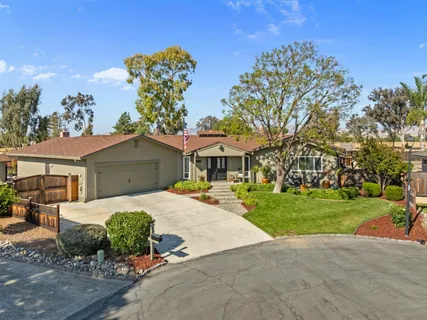 $889,000 | 60 Dots Circle, Hollister, CA 95023