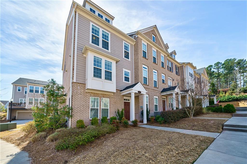 214 Braeden Way Alpharetta, GA 30009 - Photo 3 of 39