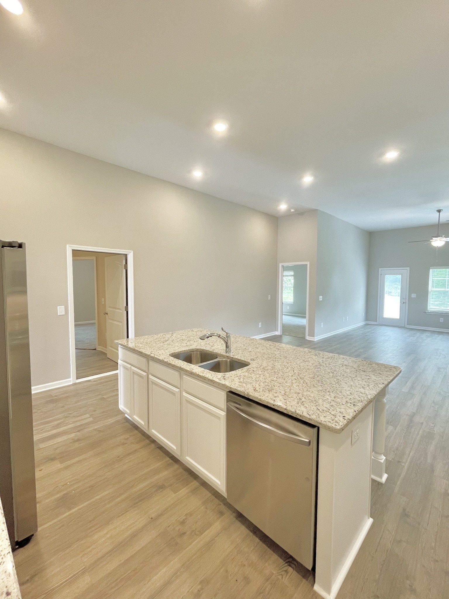 710 Rex Dr Spring Hill Spring Hill, TN 37174 - Photo 12 of 21 a kitchen with stainless steel appliances granite countertop a stove and a sink
