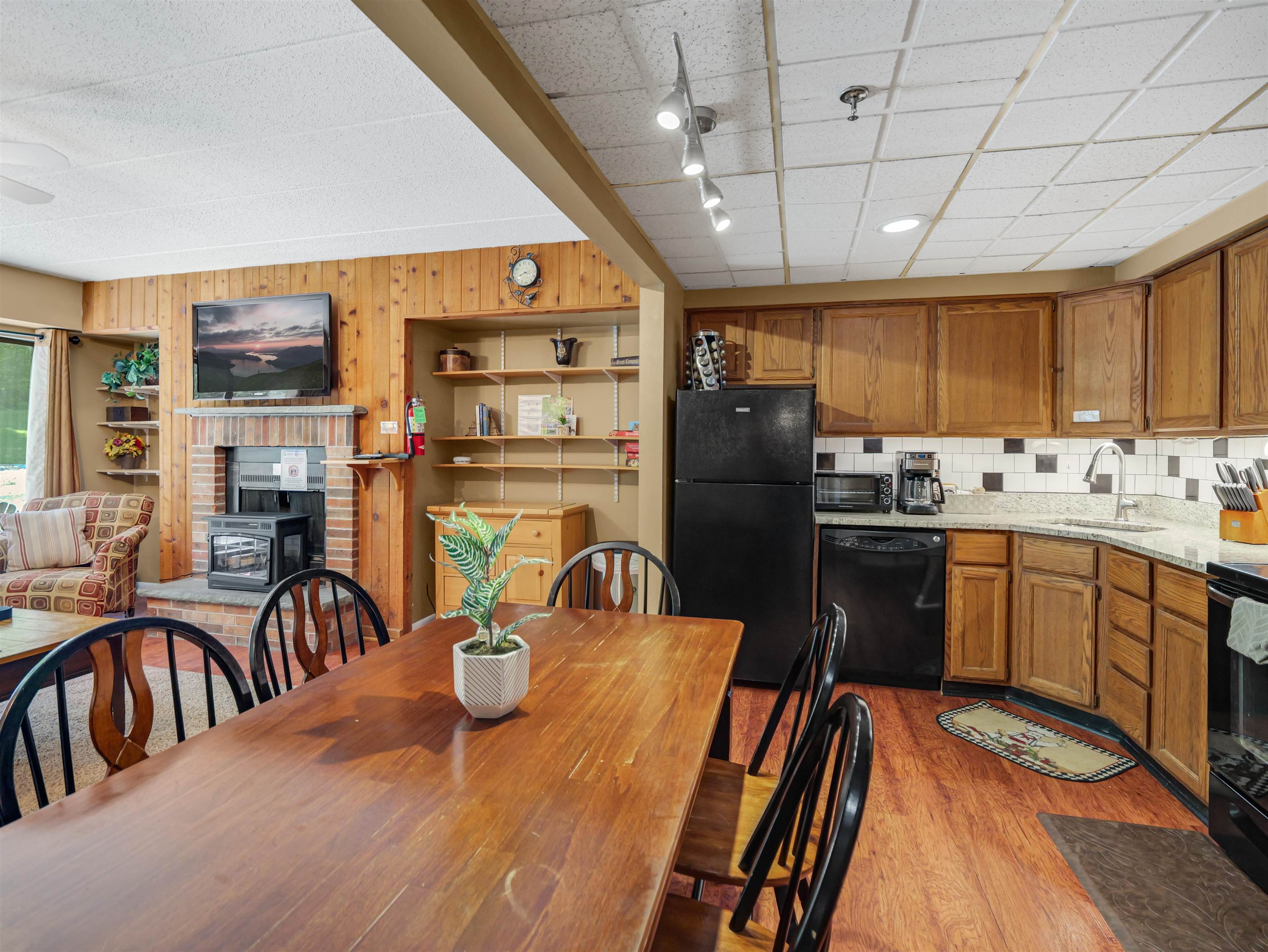 137 East Mountain Road, Unit 2A3 Killington, VT 05751 - Photo 6 of 42 Gallery Image 6
