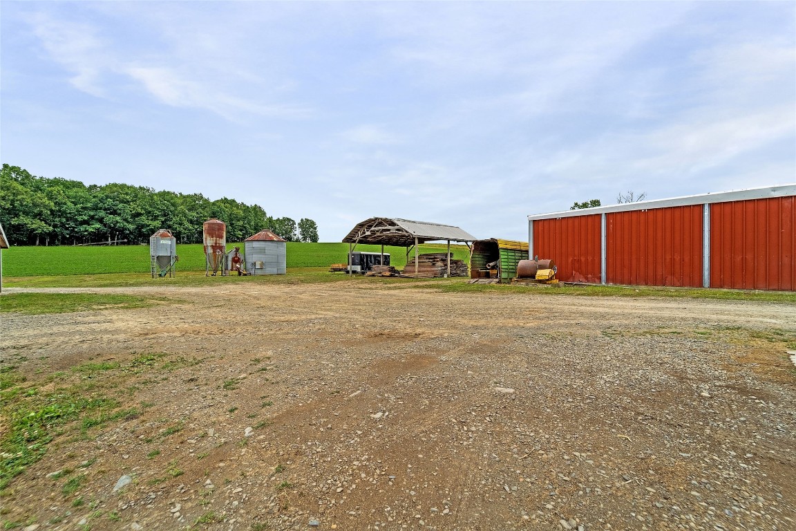 993 Manahan Road Towanda, PA 18848 - Photo 8 of 44