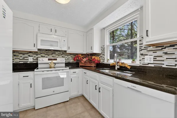 $557,500 | 1754 Sundance Drive, Reston, VA 20194