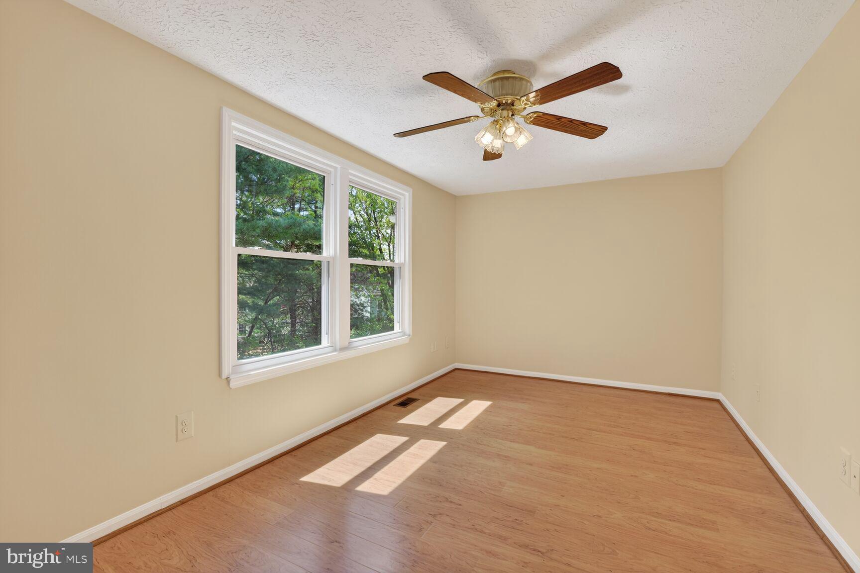 1754 Sundance Drive Reston, VA 20194 - Photo 17 of 37