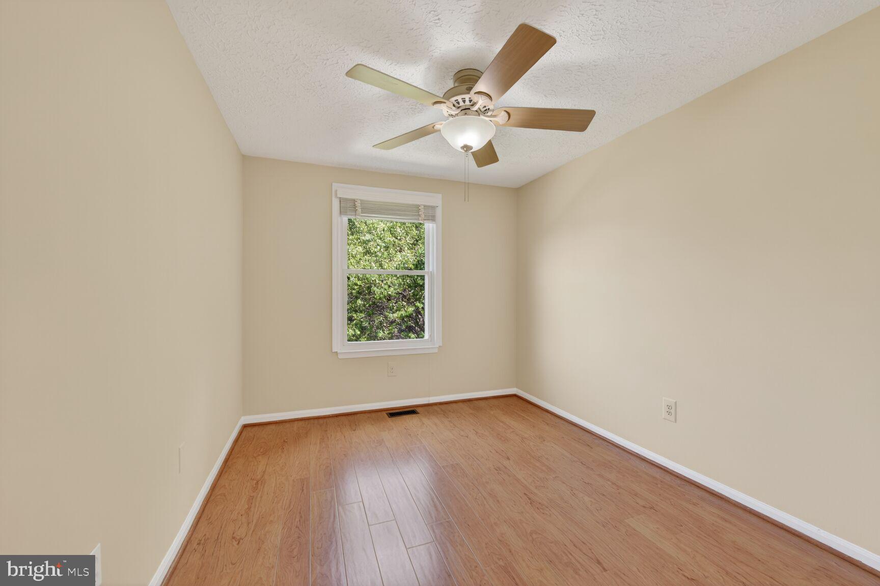 1754 Sundance Drive Reston, VA 20194 - Photo 20 of 37