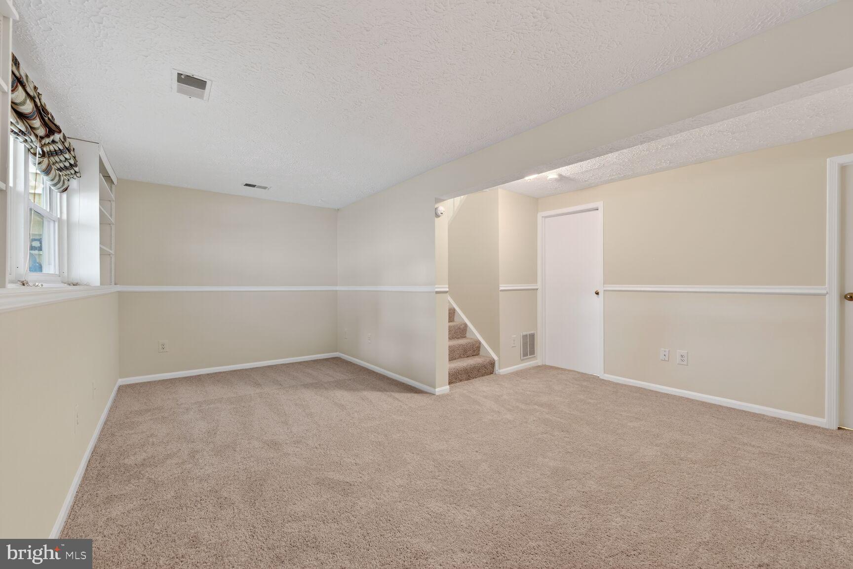 1754 Sundance Drive Reston, VA 20194 - Photo 25 of 37