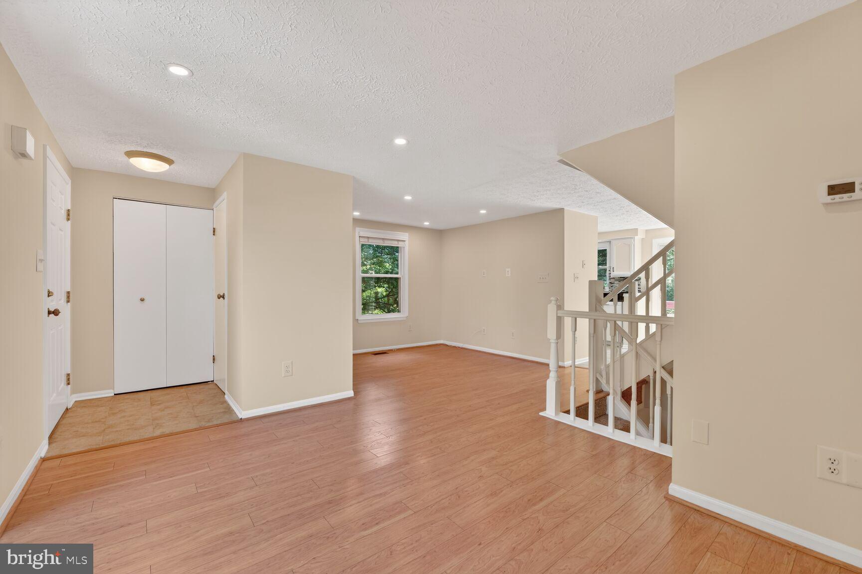 1754 Sundance Drive Reston, VA 20194 - Photo 4 of 37