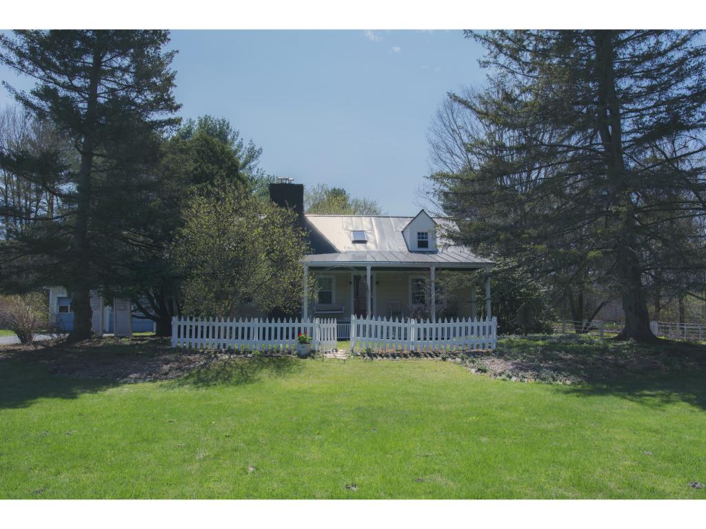 706 Chandler Road Hartford, VT 05001 - Photo 2 of 23 Gallery Image 2