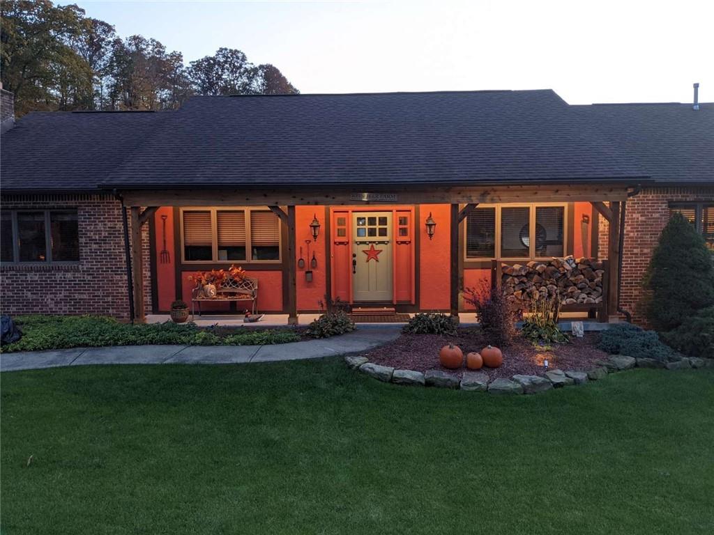 112 Simmons Road Canonsburg, PA 15317 - Photo 2 of 24 Gallery Image 2