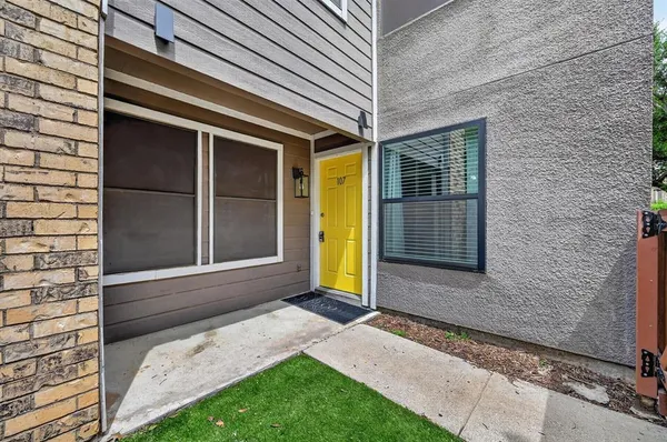 $1,999 | 9170 Forest Lane, Unit 107, Dallas, TX 75243