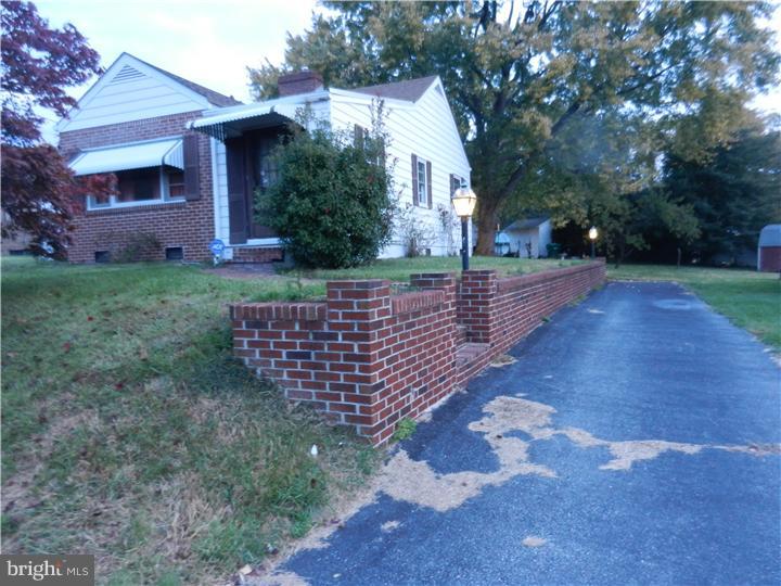 2403 Duncan Road Wilmington, DE 19808 - Photo 3 of 7 Driveway