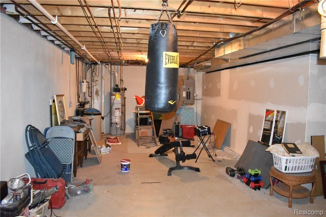 5541 Wasson Road Pinckney, MI 48169 - Photo 17 of 22 17. Storage Area