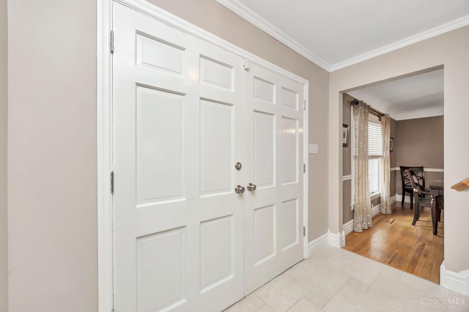 5720 Werk Road Cincinnati, OH 45248 - Photo 5 of 44