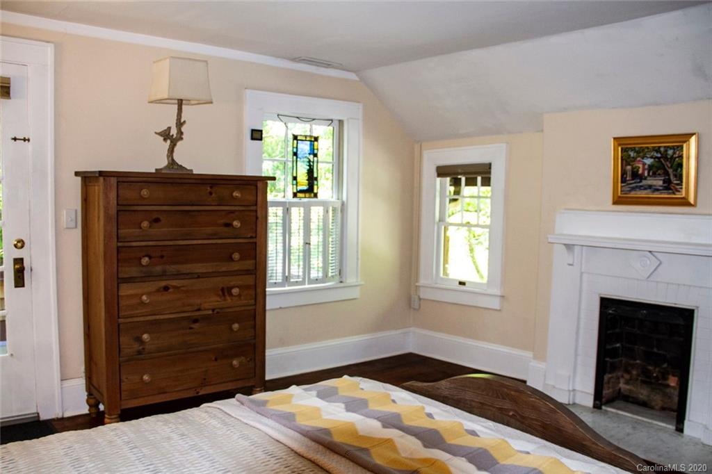 9 Howland Road Asheville, NC 28804 - Photo 18 of 34 Gallery Image 18