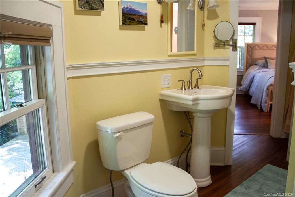 9 Howland Road Asheville, NC 28804 - Photo 26 of 34 Gallery Image 26