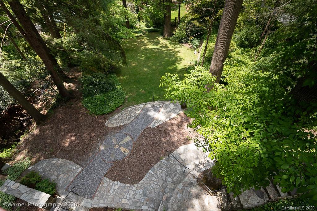 9 Howland Road Asheville, NC 28804 - Photo 32 of 34 Gallery Image 32