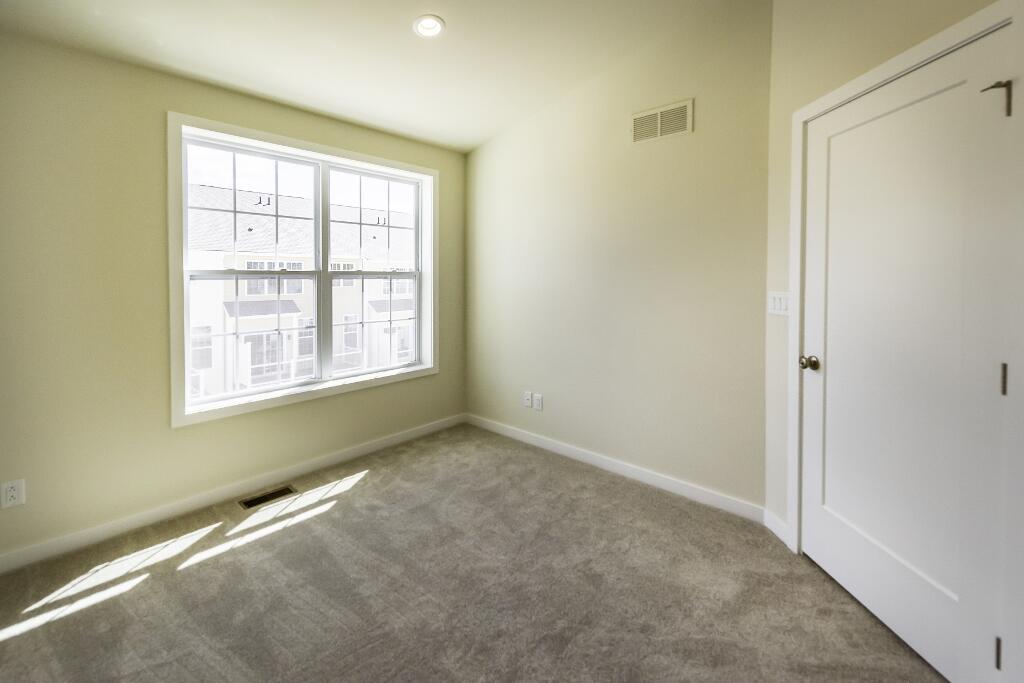 2843 Hardwick Road Ann Arbor, MI 48105 - Photo 31 of 46 DSC_5268 (1024x683)