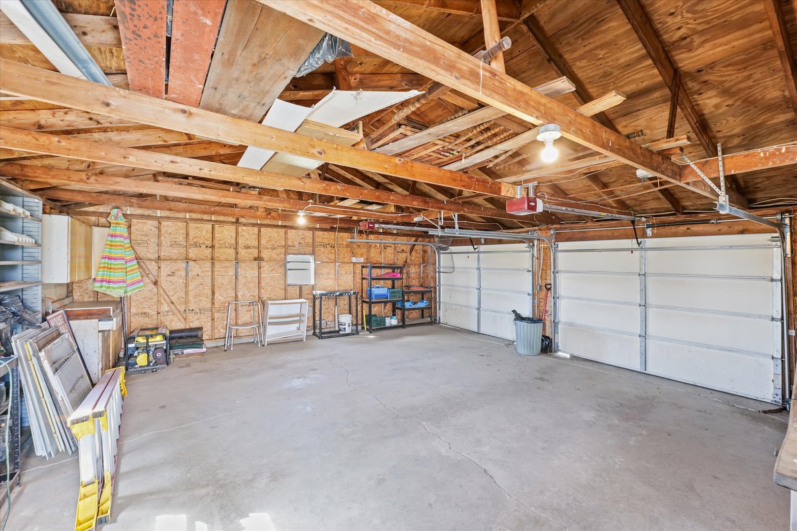 139 North 1500E Road Paxton, IL 60957 - Photo 23 of 49 a view of a garage with furniture