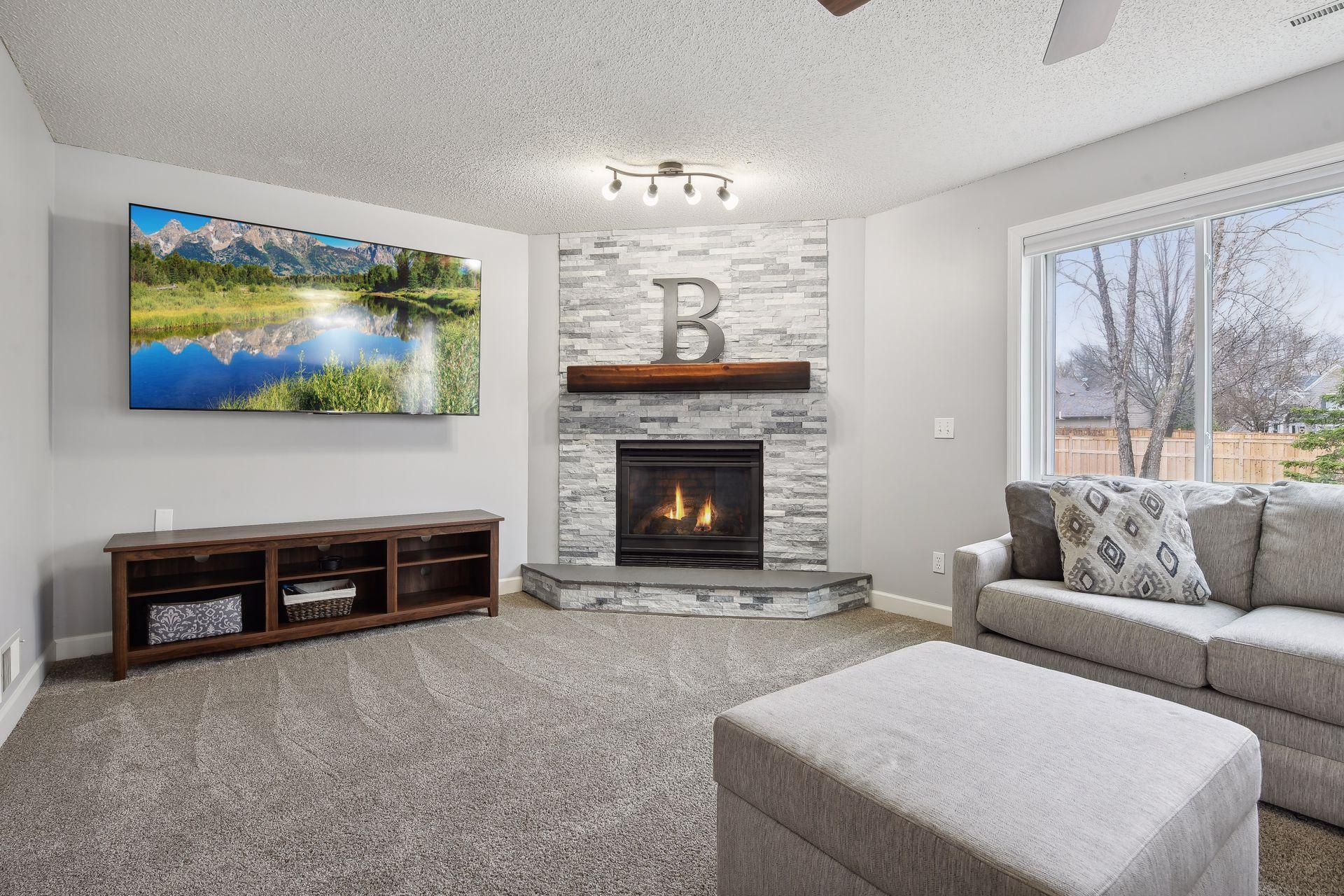 1163 Ridge Bluff Court Chaska, MN 55318 - Photo 8 of 29 Gallery Image 8