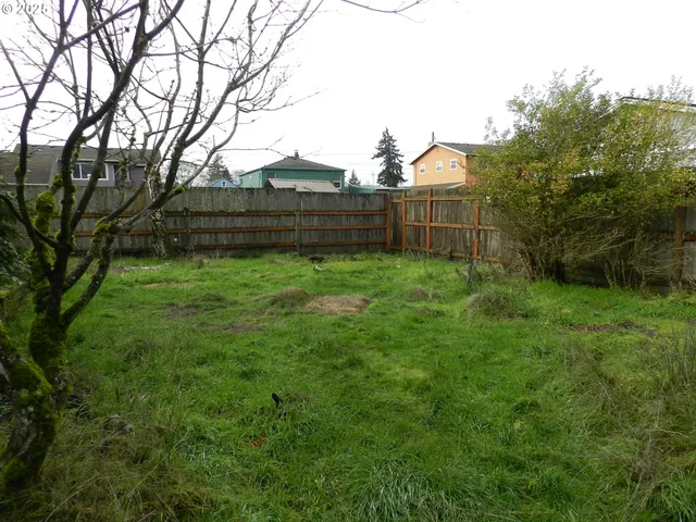 $245,000 | 610 Tualatin Street, St. Helens, OR 97051