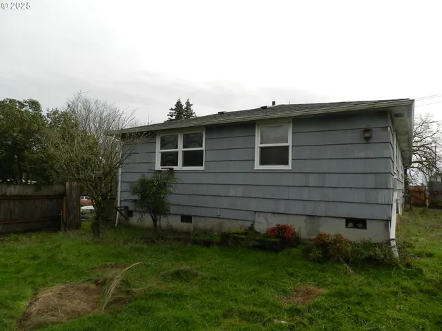 $245,000 | 610 Tualatin Street, St. Helens, OR 97051