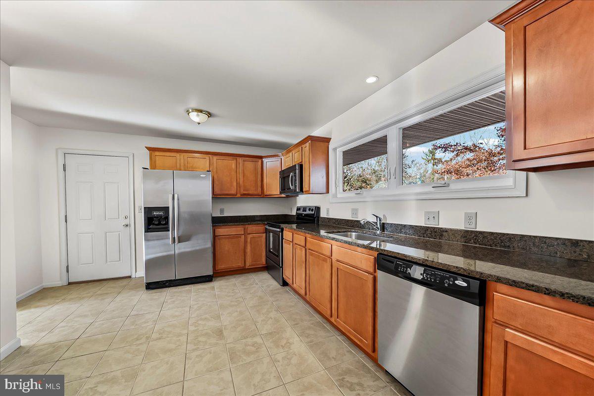 45 Osage Road Claymont, DE 19703 - Photo 7 of 25 Kitchen