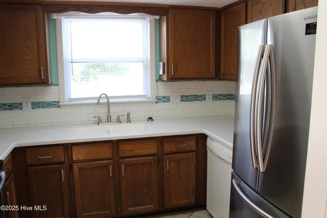 $2,300 | 933 Perrin Drive, North Myrtle Beach, SC 29582