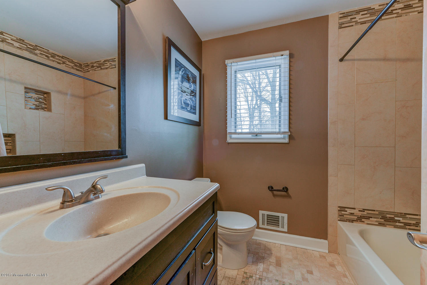 19 Minuteman Road Hazlet, NJ 07730 - Photo 13 of 17 19 Minuteman Rd Hazlet NJ-large-026-25-M