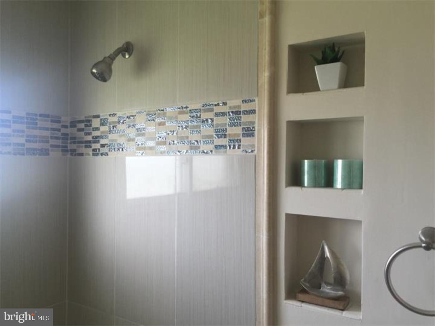 44 Balsam Road Levittown, PA 19057 - Photo 12 of 15 Gallery Image 12