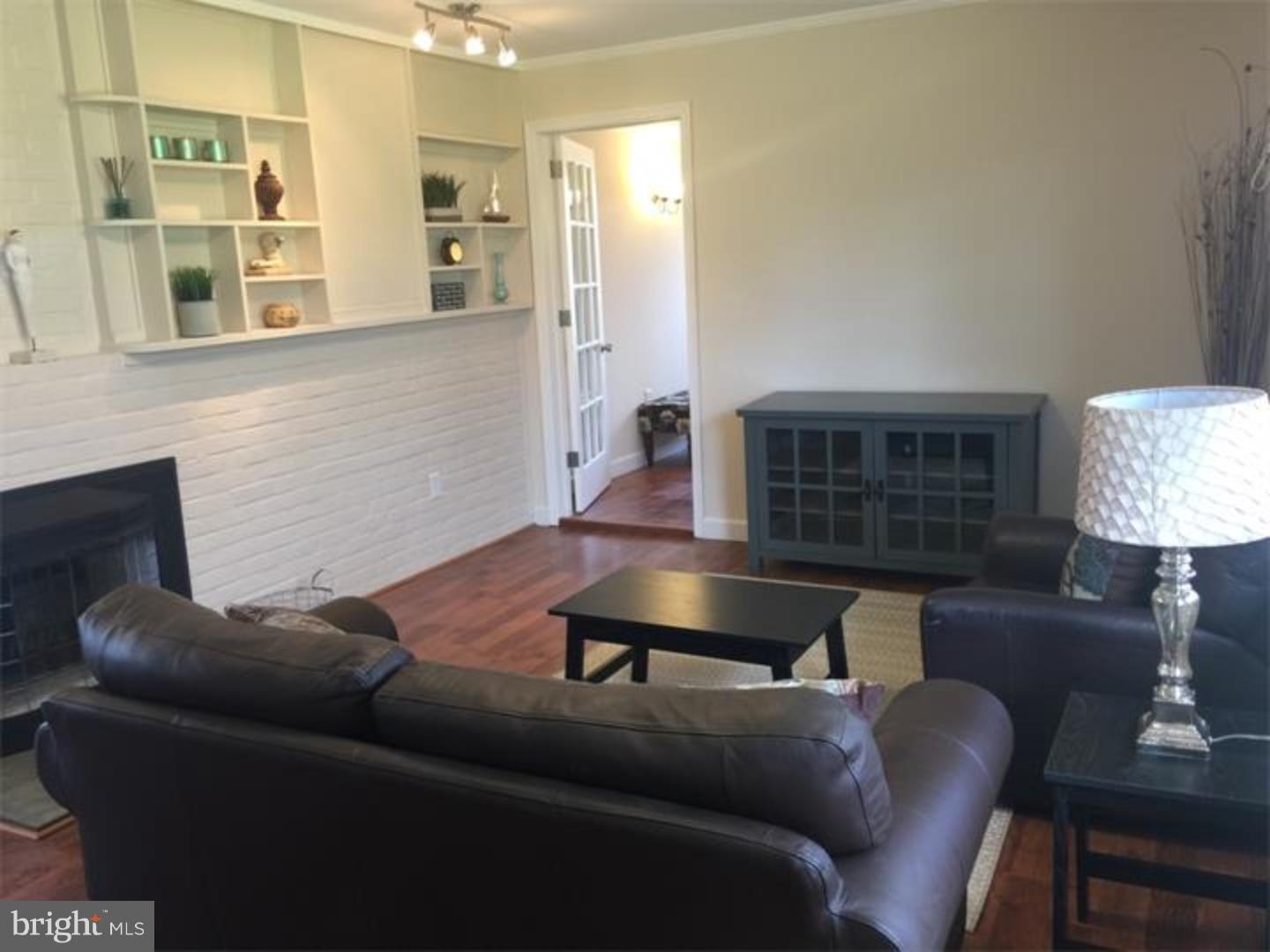 44 Balsam Road Levittown, PA 19057 - Photo 5 of 15 Gallery Image 5