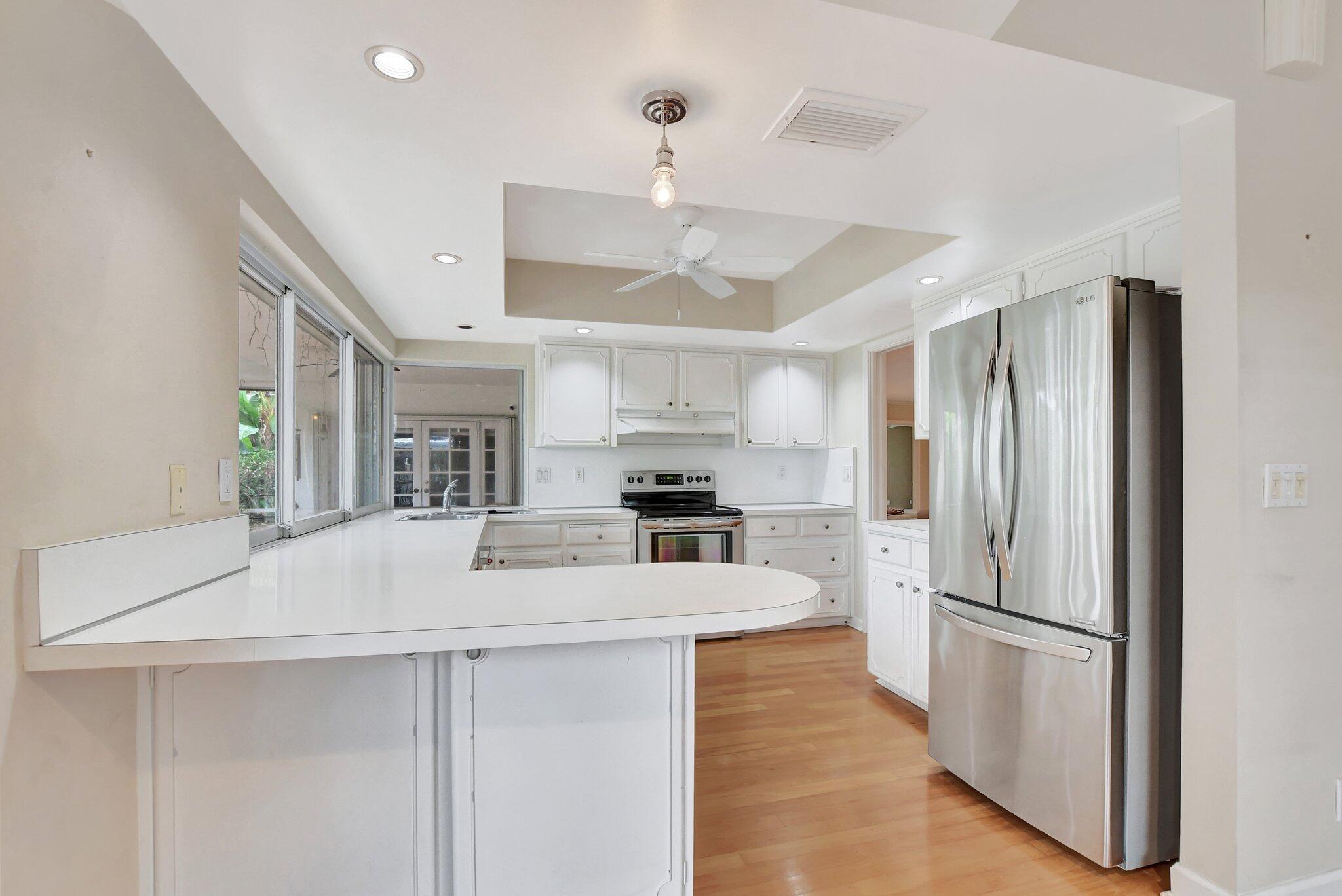 1312 Sycamore Terrace Boca Raton, FL 33486 - Photo 13 of 41 21-web-or-mls-DSC_1216
