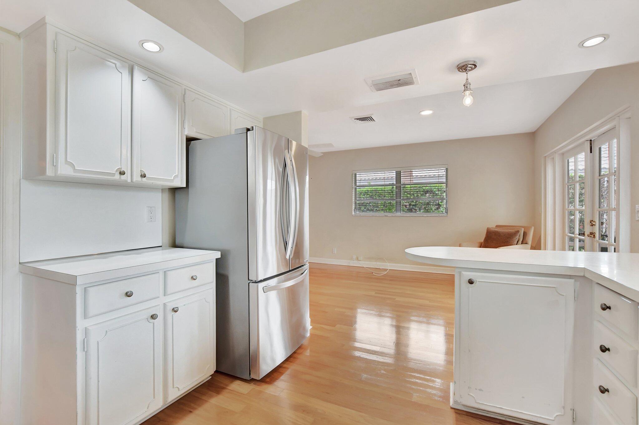 1312 Sycamore Terrace Boca Raton, FL 33486 - Photo 14 of 41 17-web-or-mls-DSC_1196