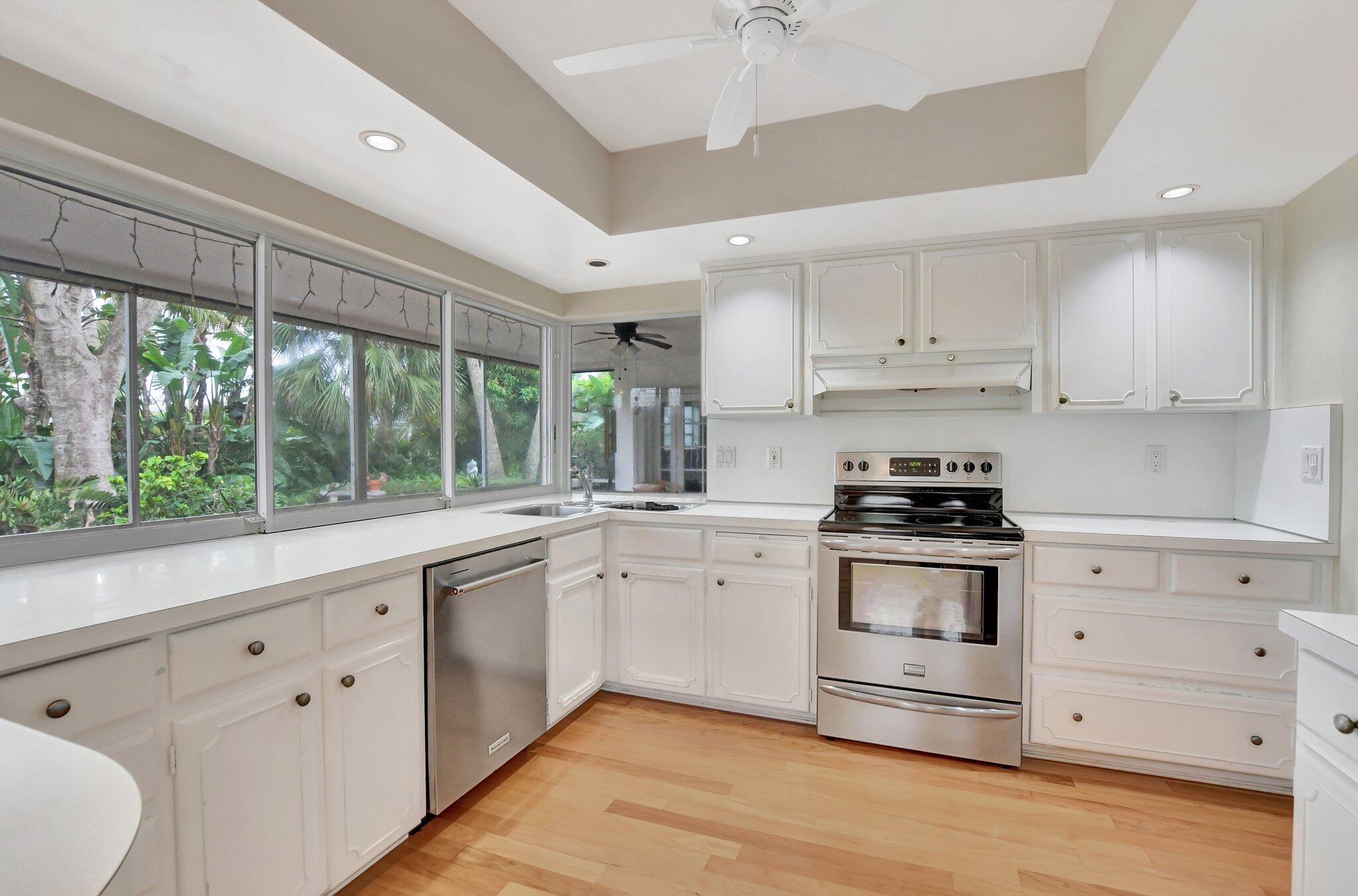 1312 Sycamore Terrace Boca Raton, FL 33486 - Photo 15 of 41 16-web-or-mls-DSC_1186
