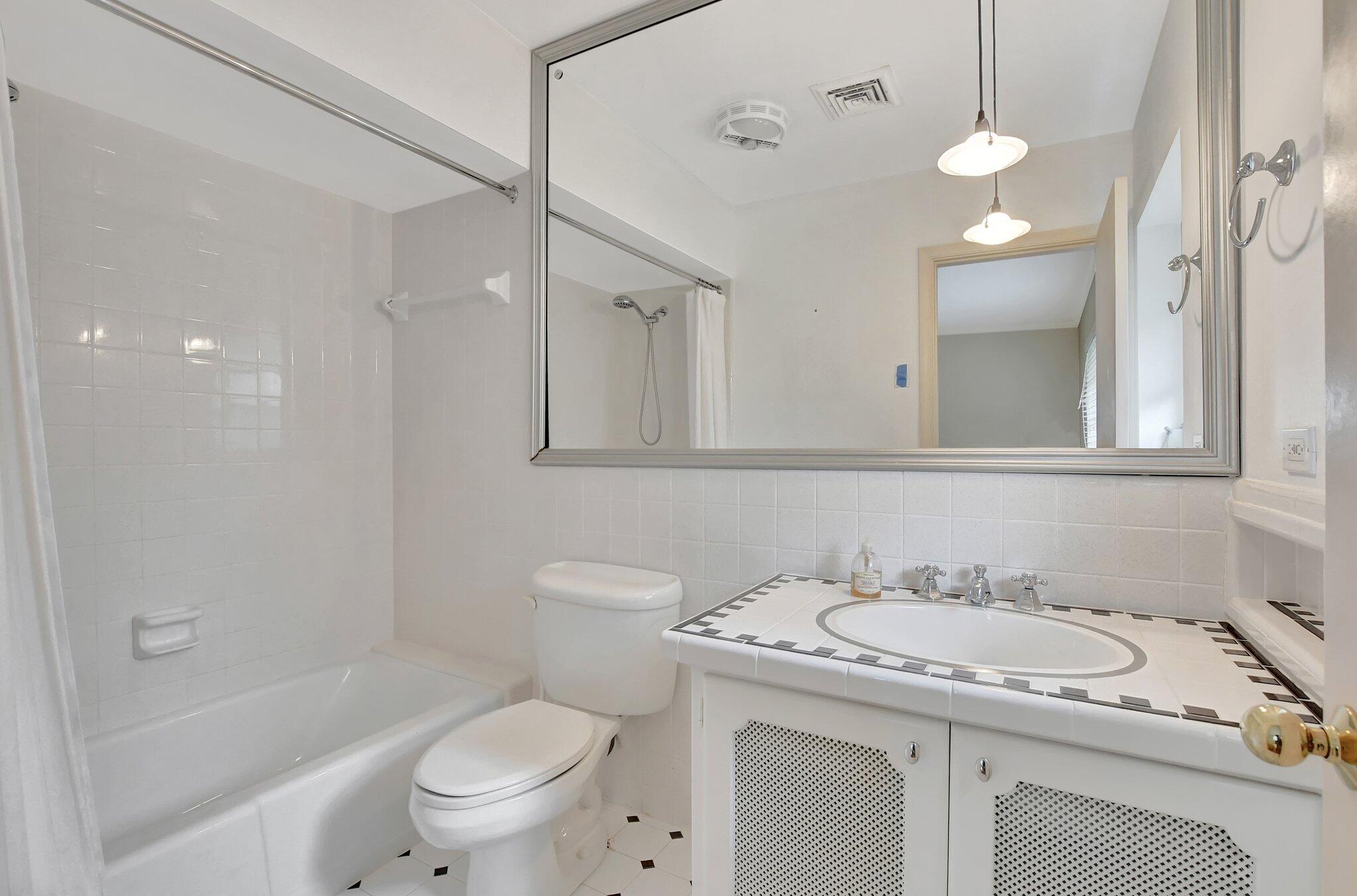 1312 Sycamore Terrace Boca Raton, FL 33486 - Photo 26 of 41 32-web-or-mls-DSC_1171