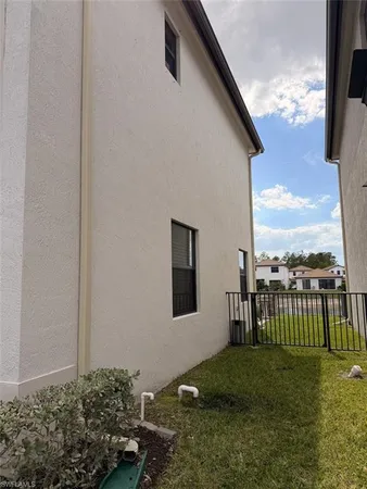 $475,900 | 8956 Madrid Circle, Naples, FL 34104