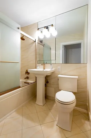 $4,600 | 130 West 67th Street, Unit 11J | Upper West Side